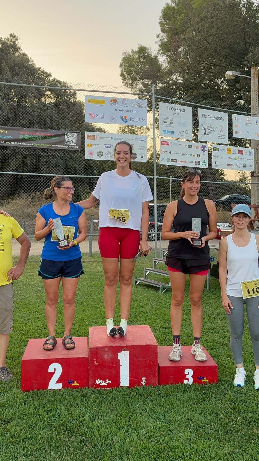 Podi de la 3a Cursa-Caminada Parlem del Suïcidi