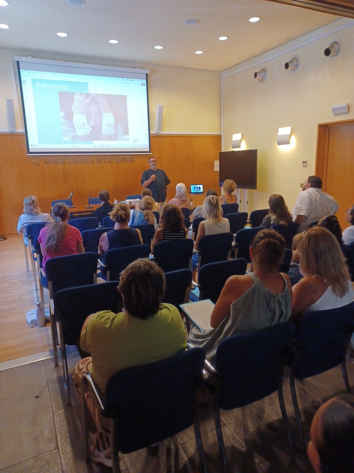 Sessió de formació de TDS amb professionals i participants